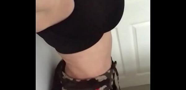  Make that booty pop and those big tits shake  - TheXXXCam.com